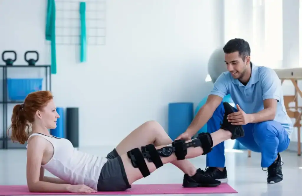 Debunking Meal Timing Myths: The Truth About Muscle Recovery 1 Woman having treatment to help muscle recovery Edgware after an injury